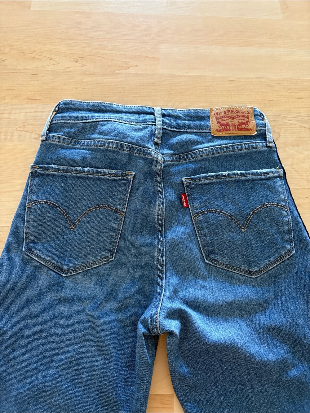 Levi’s 721 High Rise Skinny Jeans Side Logo Stripe Size 26 - Picture 4 of 9